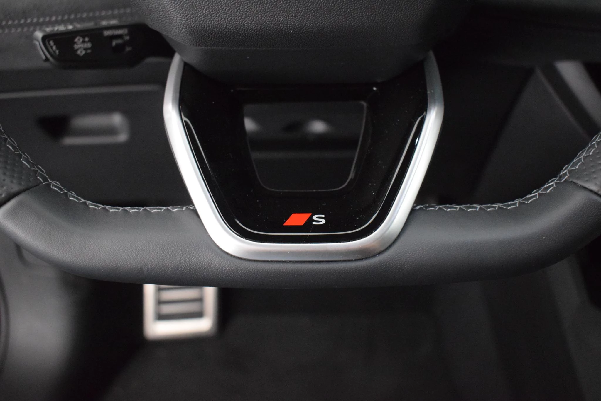 Hoofdafbeelding Audi SQ6