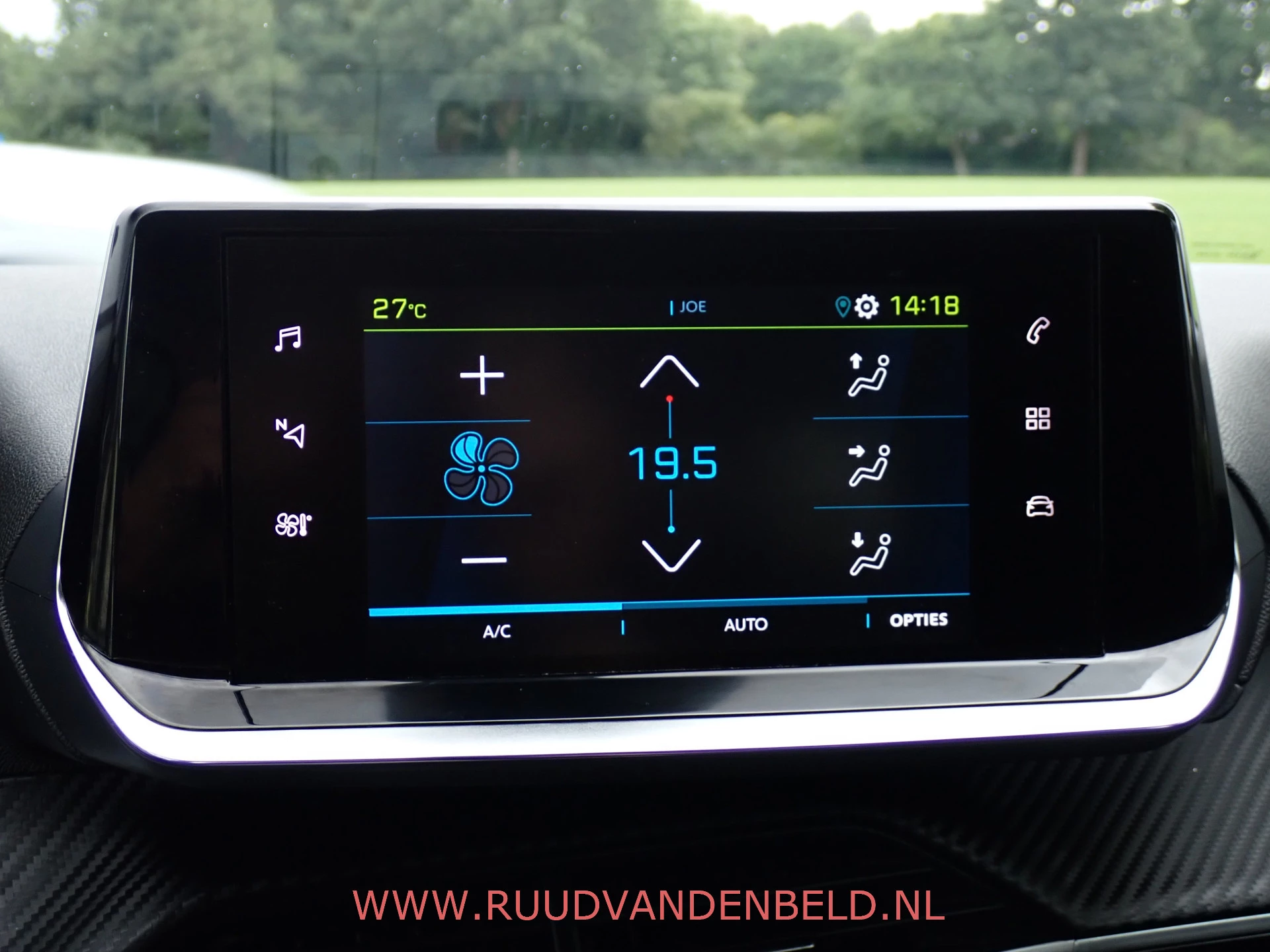 Hoofdafbeelding Peugeot e-208