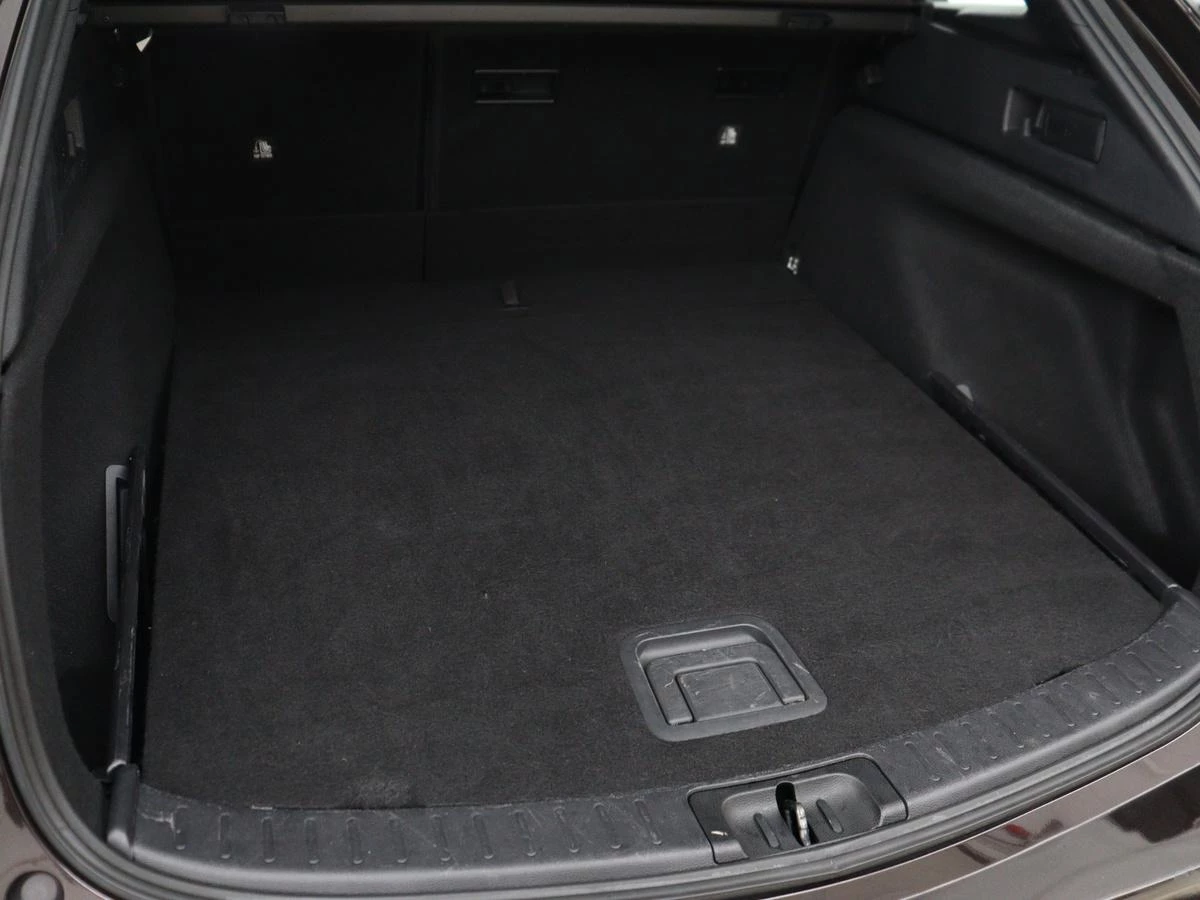 Hoofdafbeelding Toyota Corolla