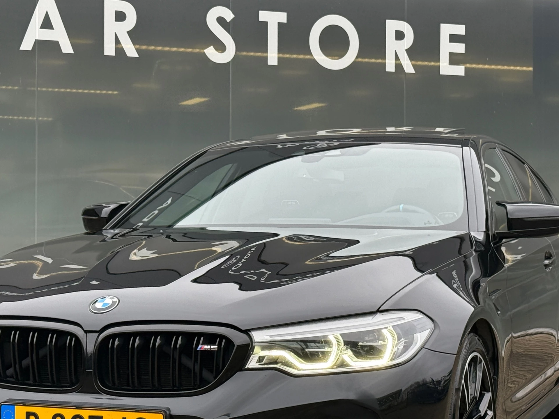 Hoofdafbeelding BMW M5