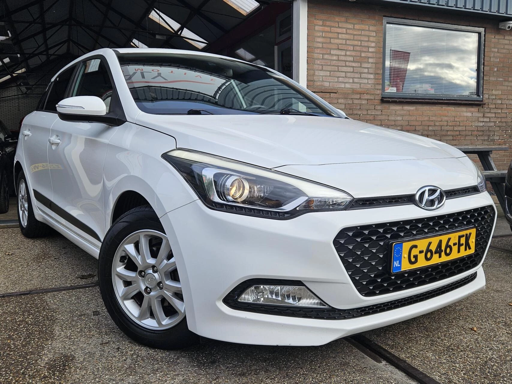 Hoofdafbeelding Hyundai i20