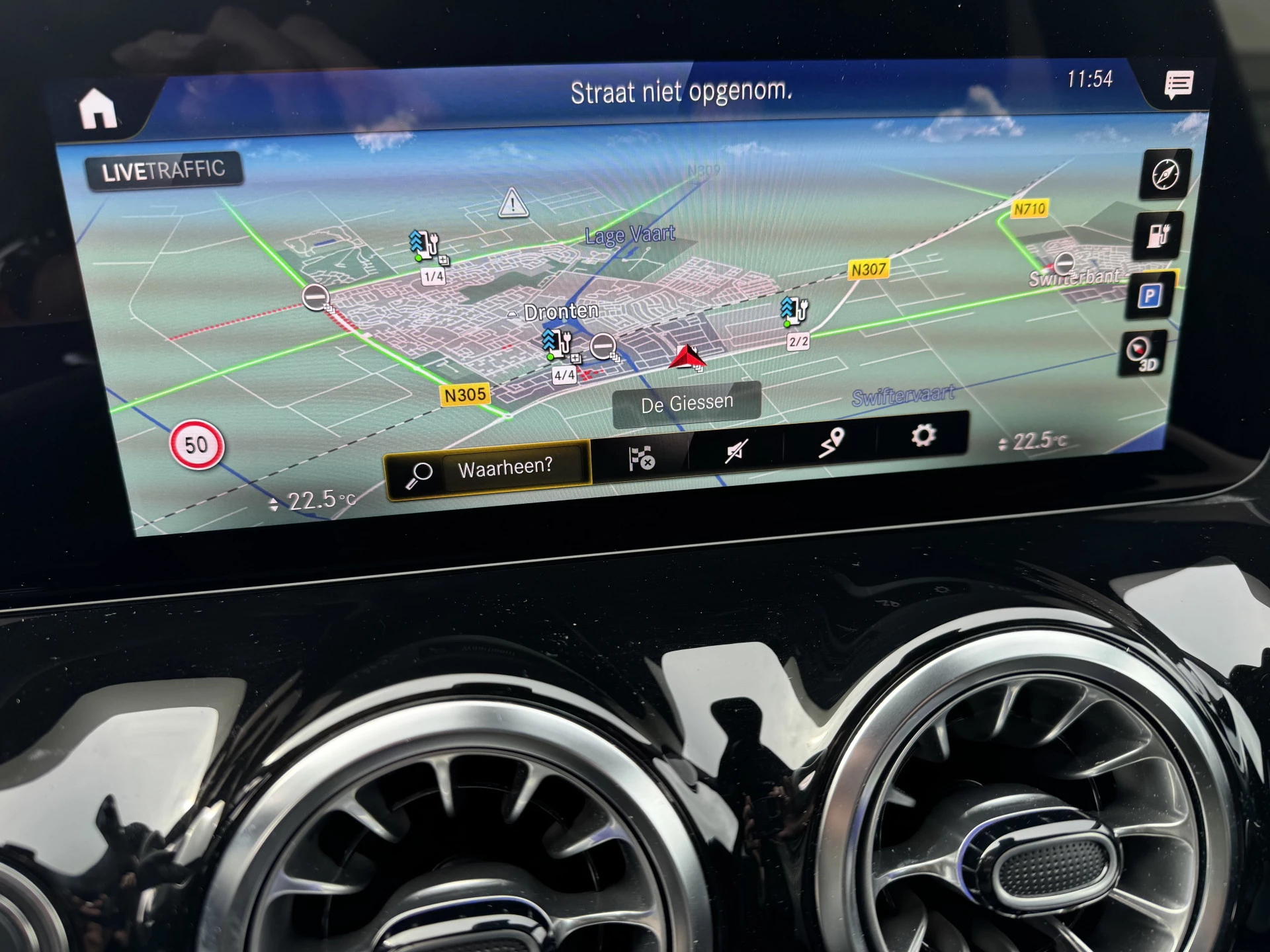 Hoofdafbeelding Mercedes-Benz EQA