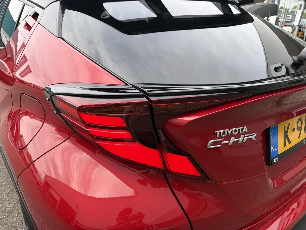 Hoofdafbeelding Toyota C-HR