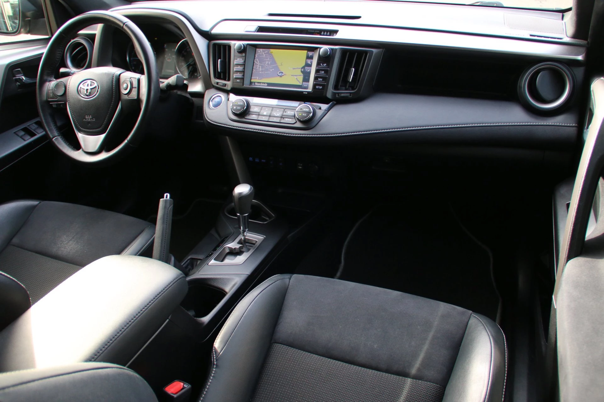 Hoofdafbeelding Toyota RAV4