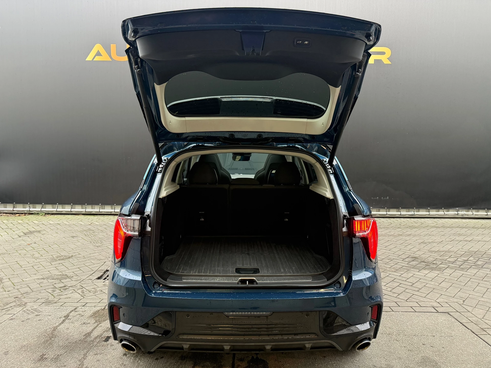 Hoofdafbeelding Lynk & Co 01