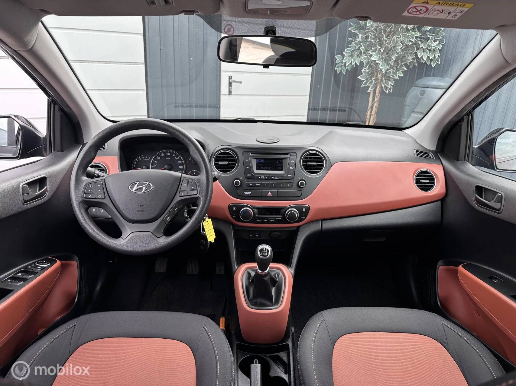 Hoofdafbeelding Hyundai i10