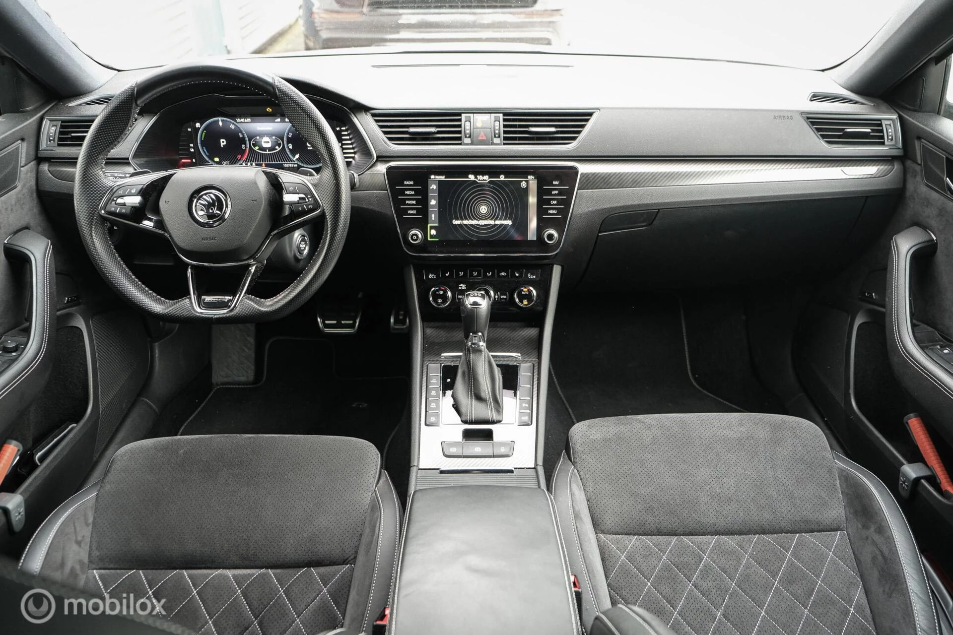 Hoofdafbeelding Škoda Superb