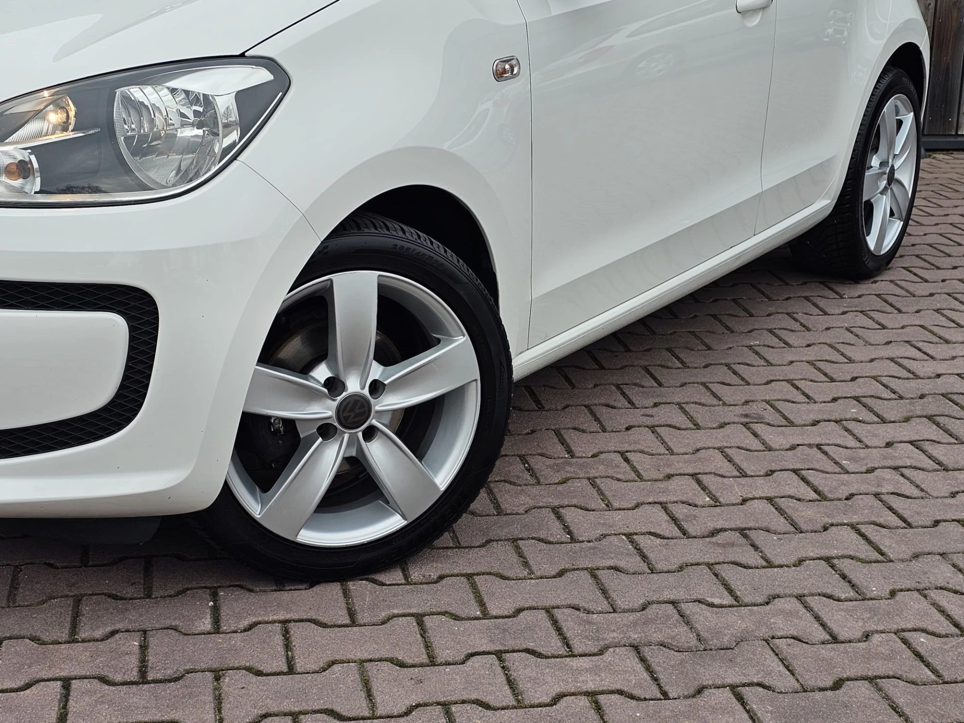 Hoofdafbeelding Volkswagen up!