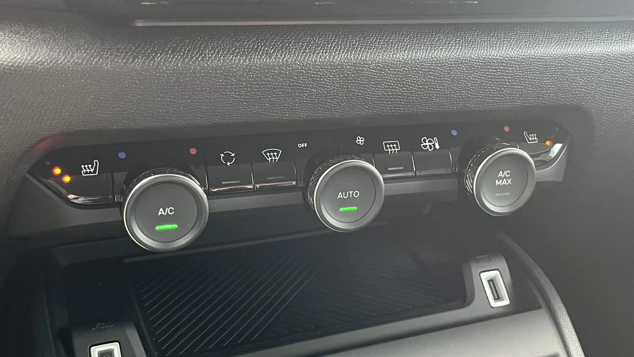 Hoofdafbeelding Citroën ë-C4