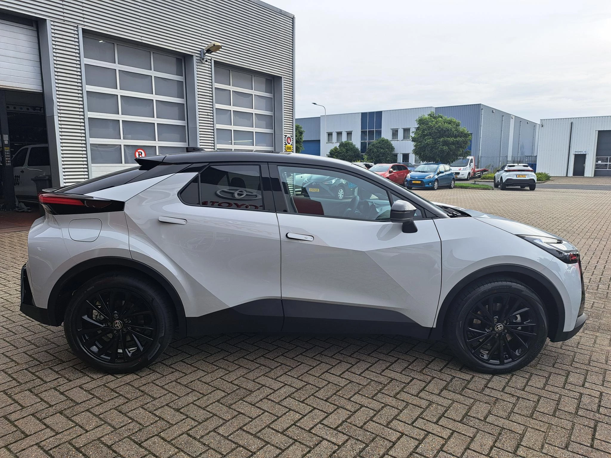 Hoofdafbeelding Toyota C-HR