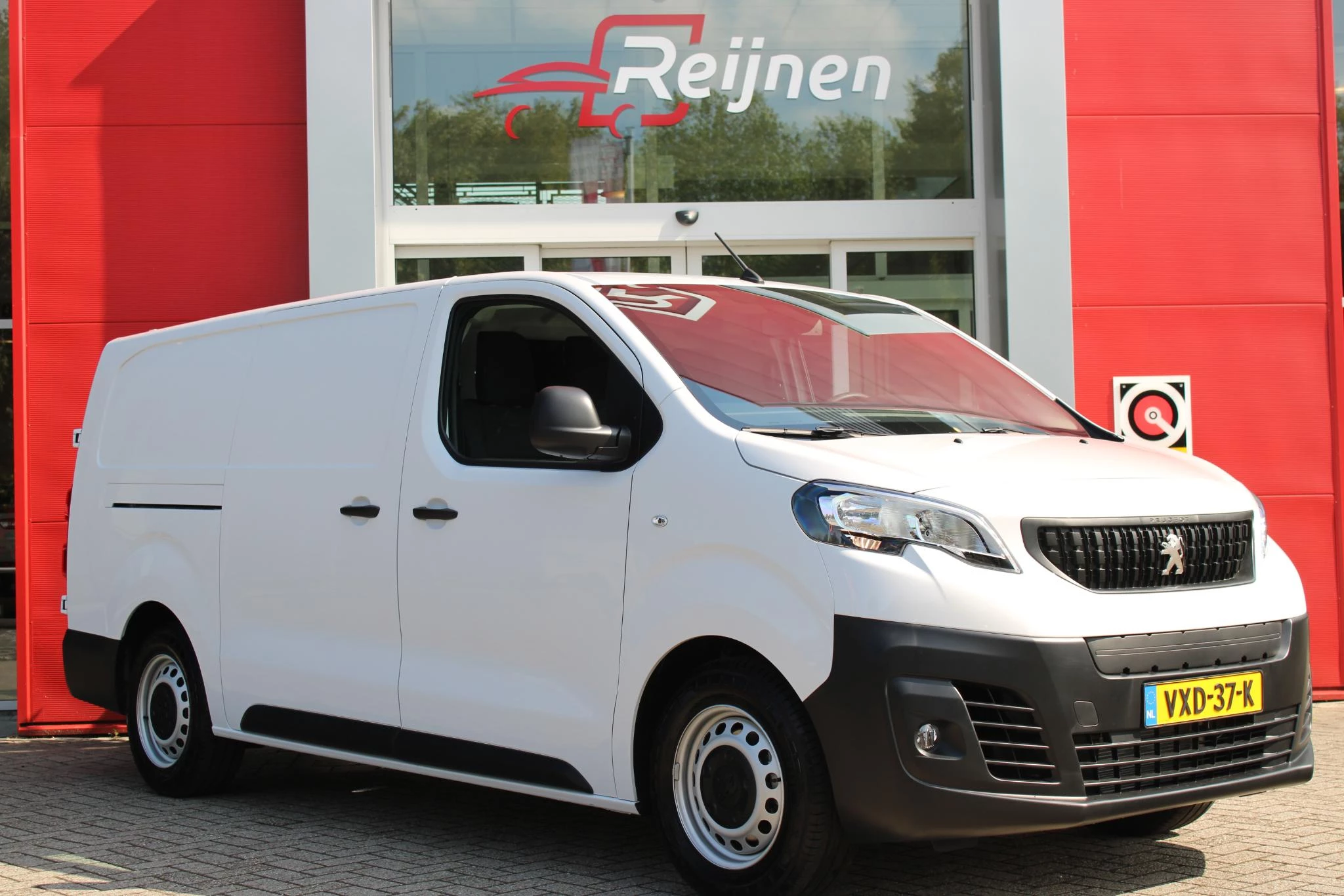 Hoofdafbeelding Peugeot e-Expert
