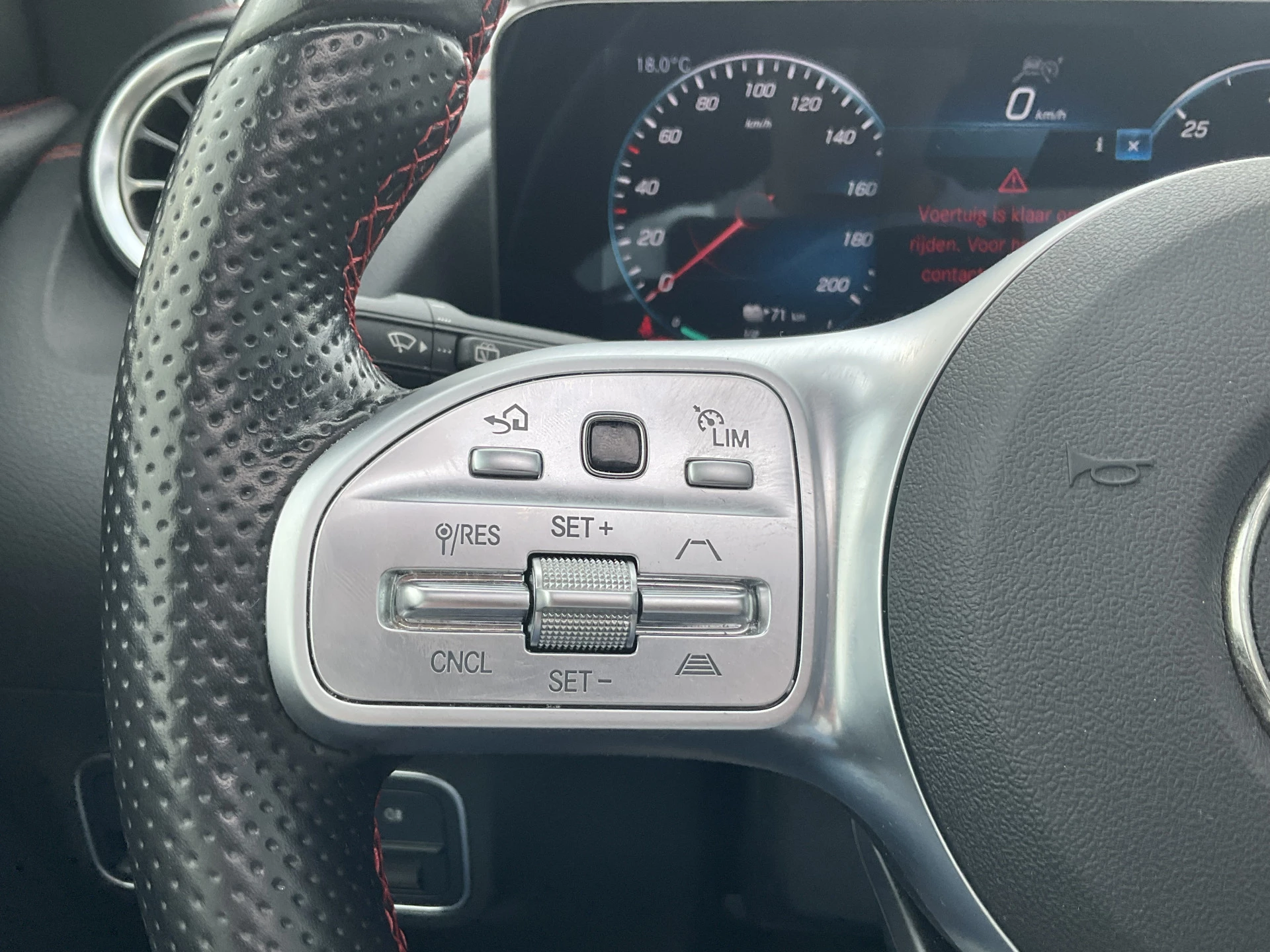 Hoofdafbeelding Mercedes-Benz EQA