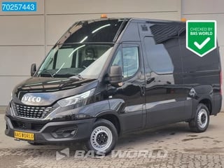 Hoofdafbeelding Iveco Daily Iveco Daily 35S18 3.0L 180PK Automaat L2H2 LED Navi Camera Airco Cruise 10m3 Airco Cruise control