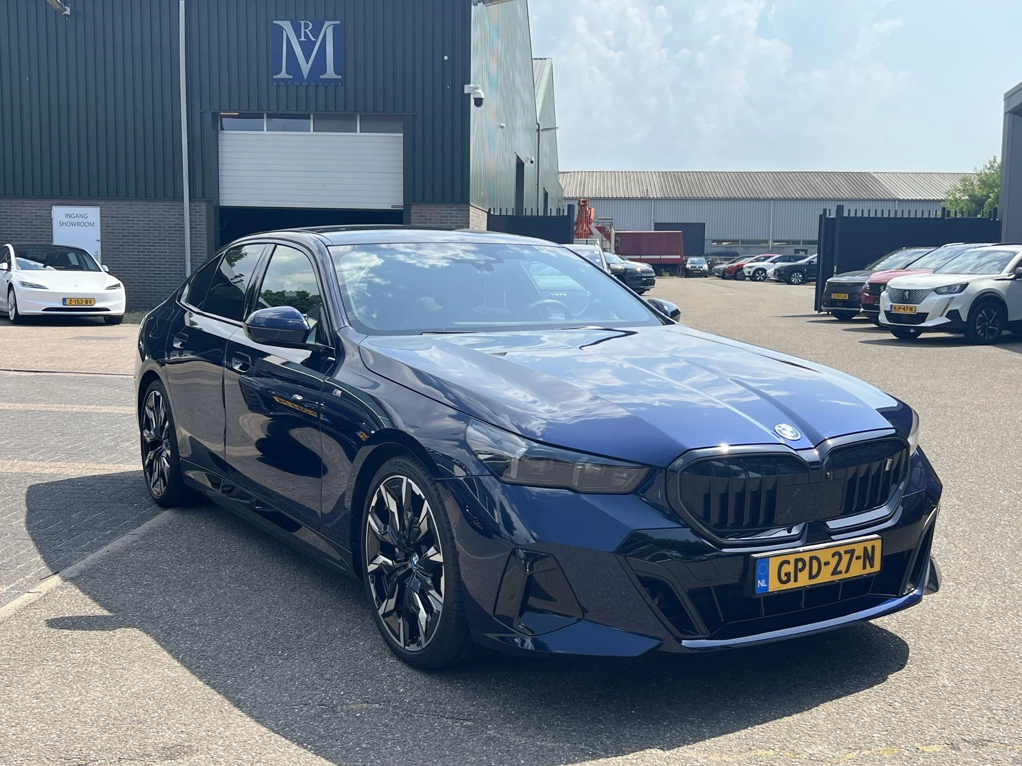 Hoofdafbeelding BMW i5