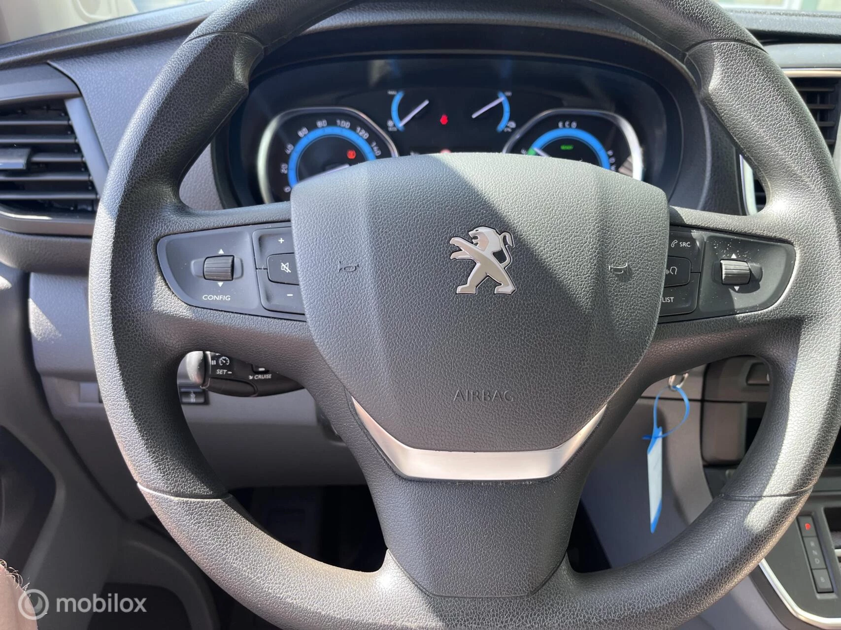 Hoofdafbeelding Peugeot e-Expert