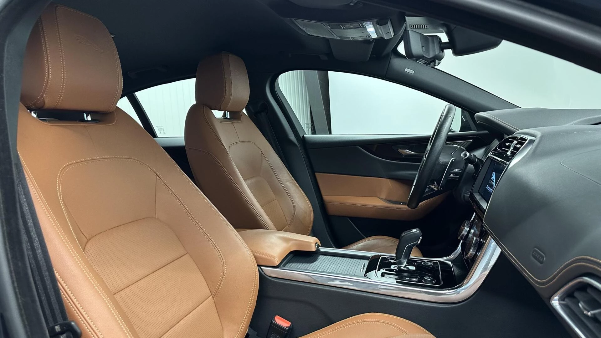 Hoofdafbeelding Jaguar XE