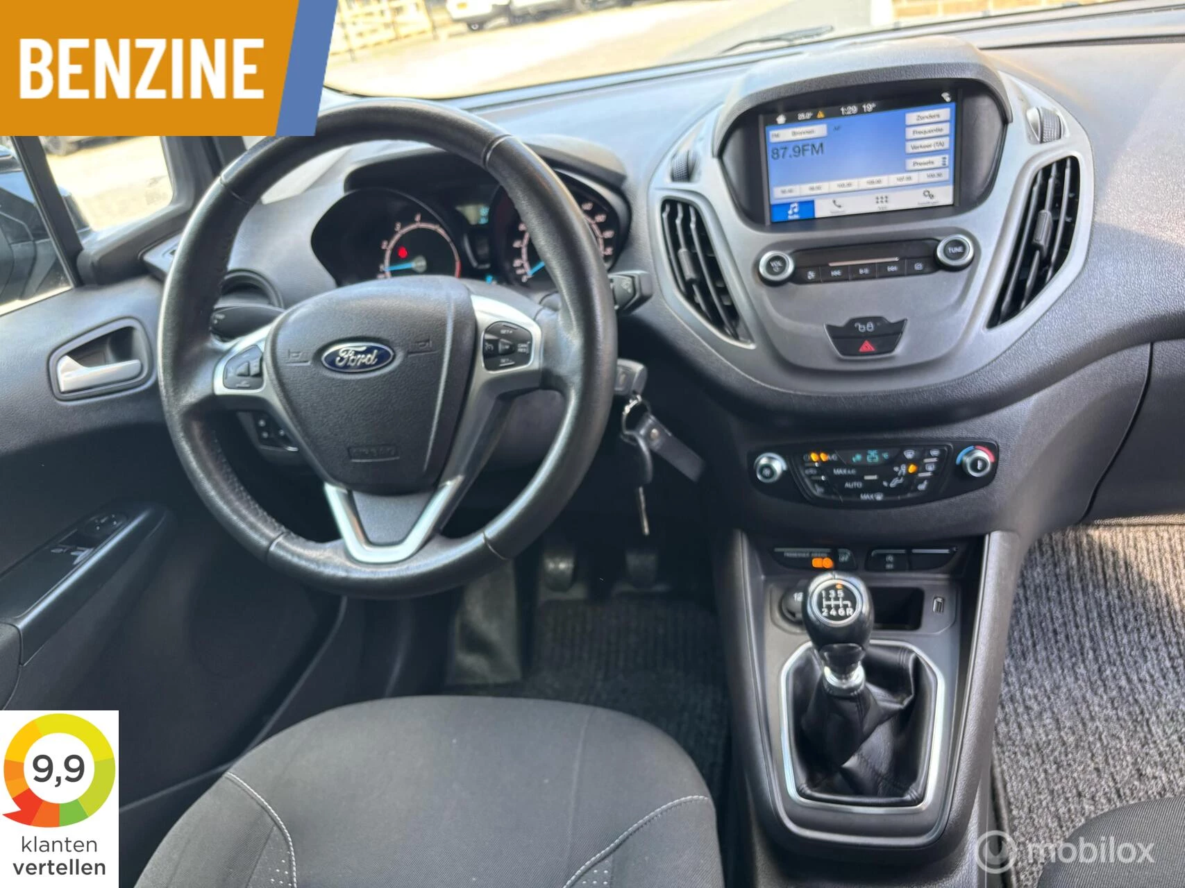 Hoofdafbeelding Ford Transit Courier