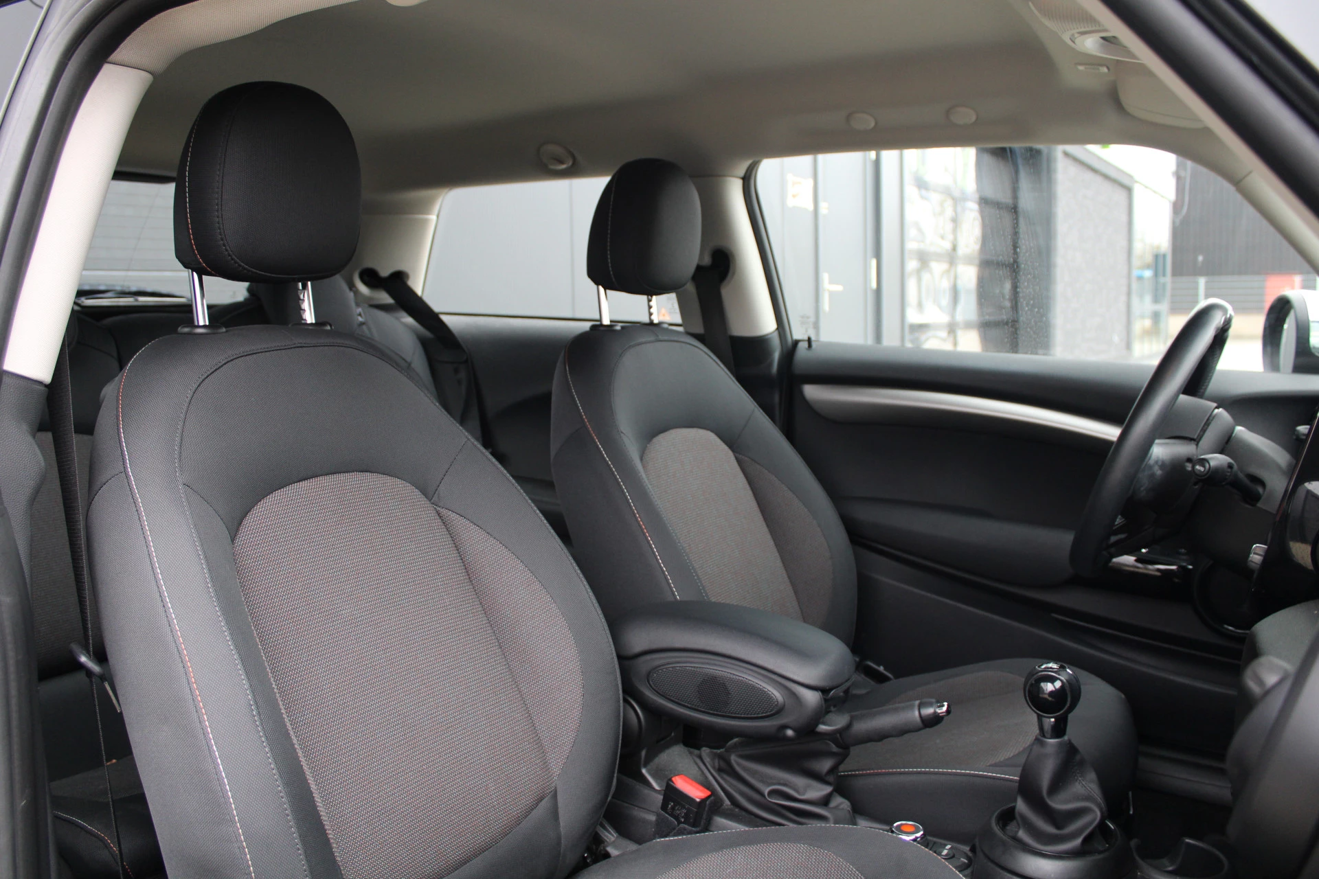 Hoofdafbeelding MINI One