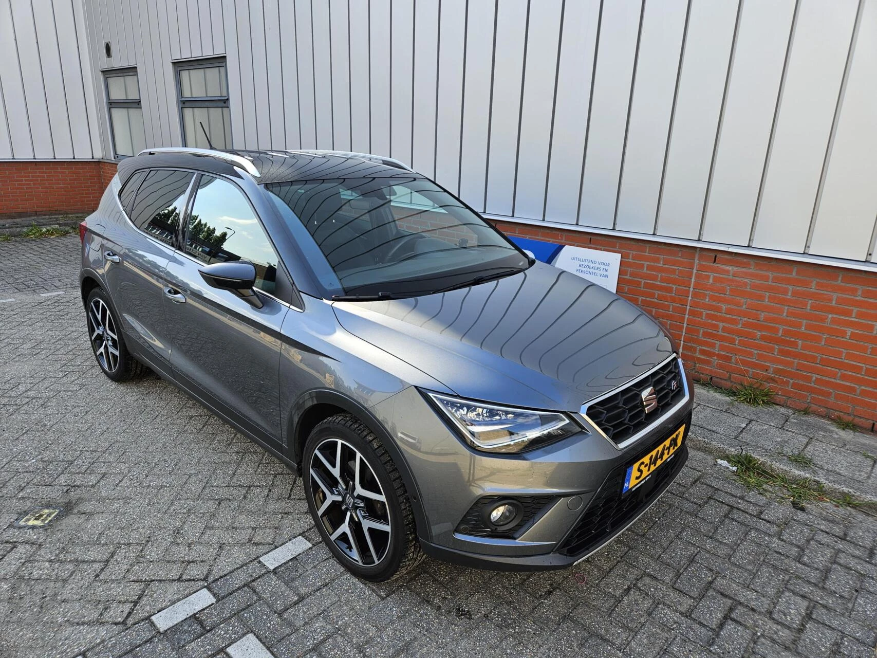 Hoofdafbeelding SEAT Arona