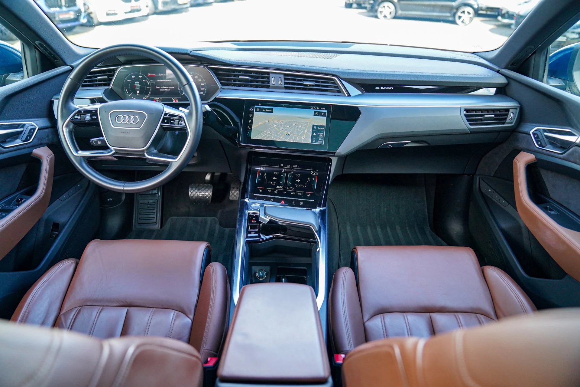 Hoofdafbeelding Audi e-tron