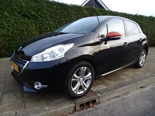 Peugeot 208 1.2 E-VTI ROLAND G-Automaat-Pan0-Clima-Navi-Blth-Cruise-Hlf Leer