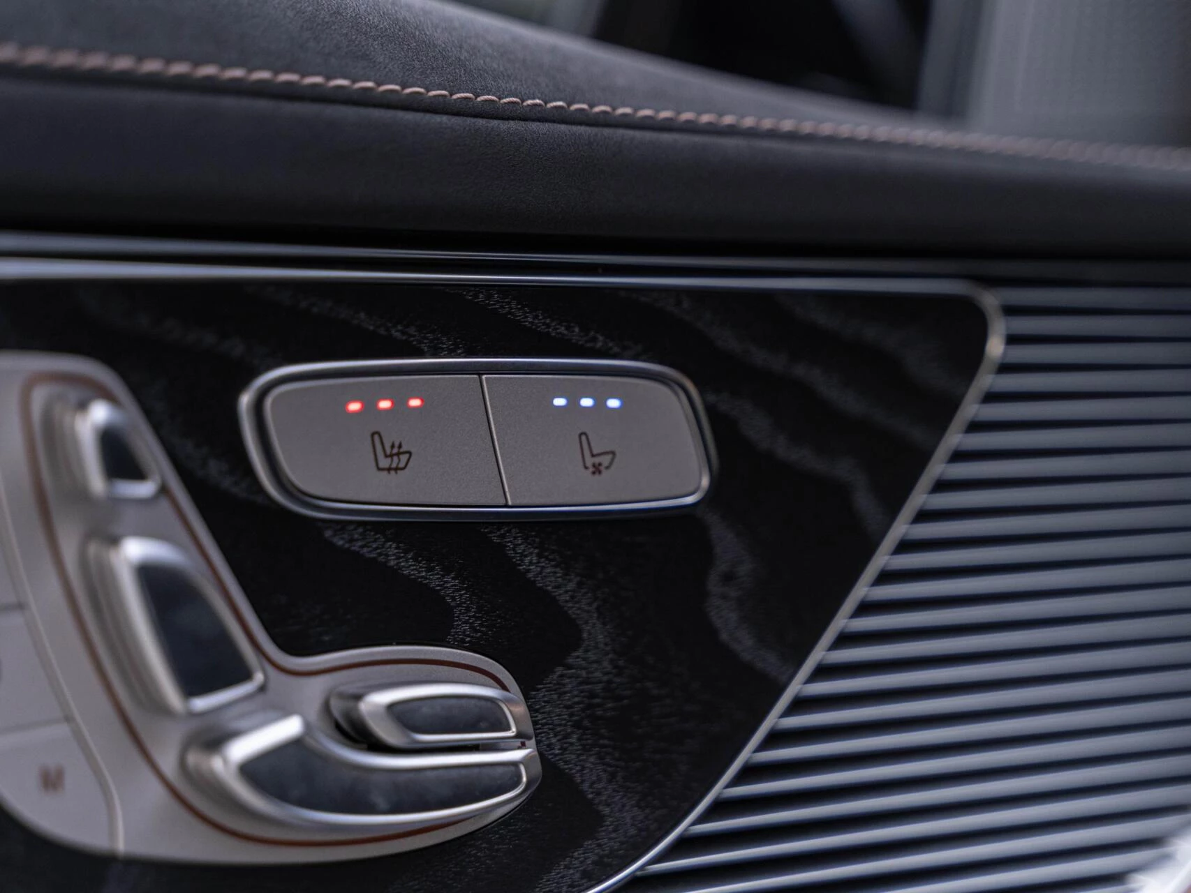 Hoofdafbeelding Mercedes-Benz EQC