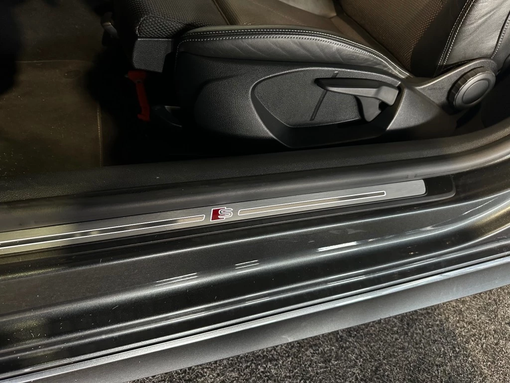 Hoofdafbeelding Audi Cabriolet