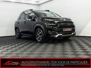 Citroën C3 Aircross 1.2 PureTech Shine Camera, Navi, Half leder, Keyless start, Rijstrook correctie, Cruise control, Apple carplay, Lichtmetalen velgen