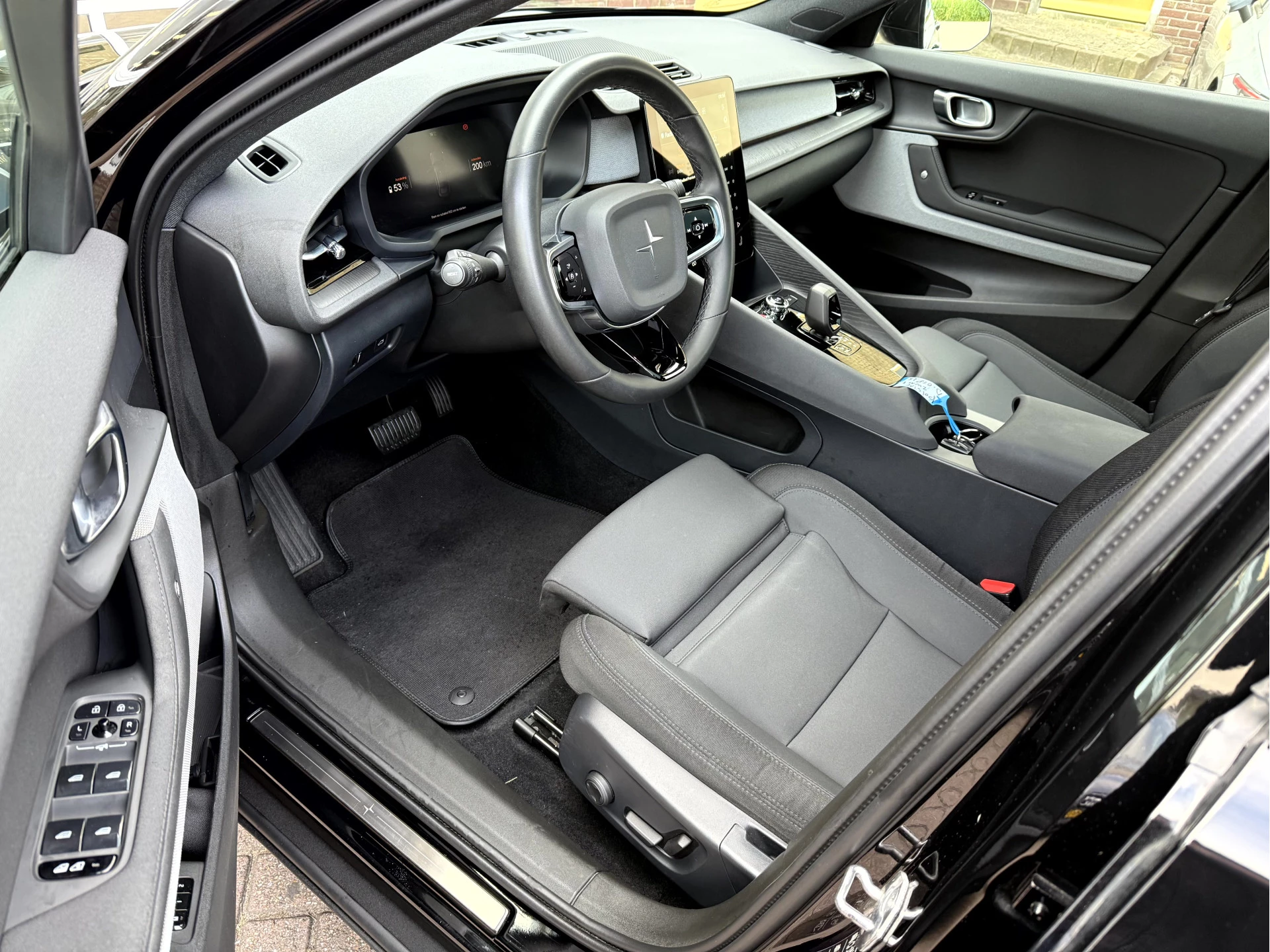 Hoofdafbeelding Polestar 2