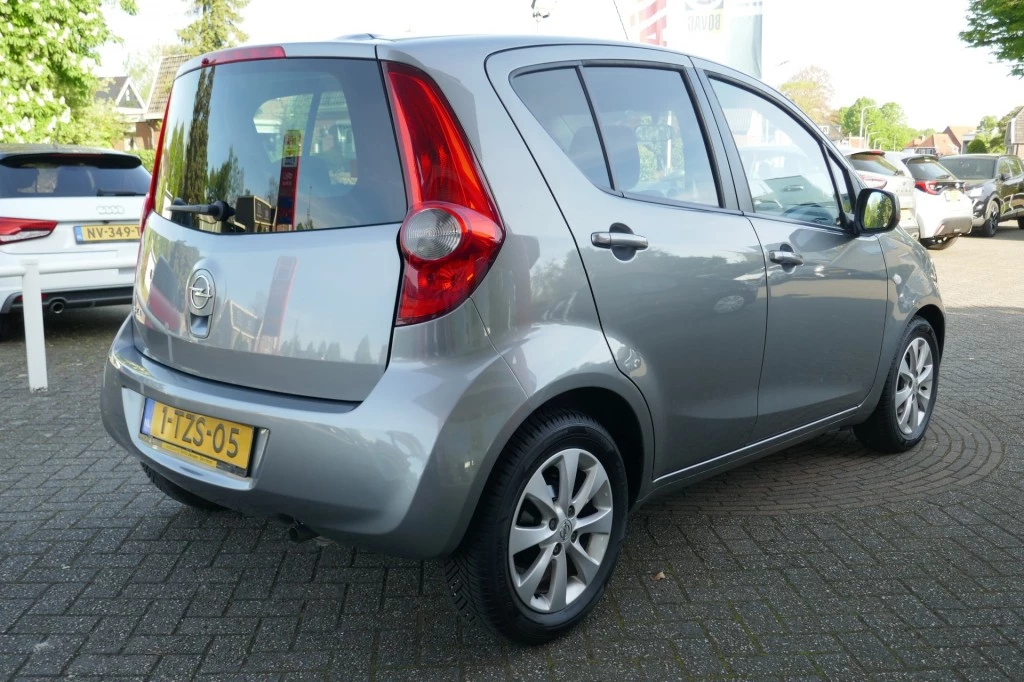 Hoofdafbeelding Opel Agila