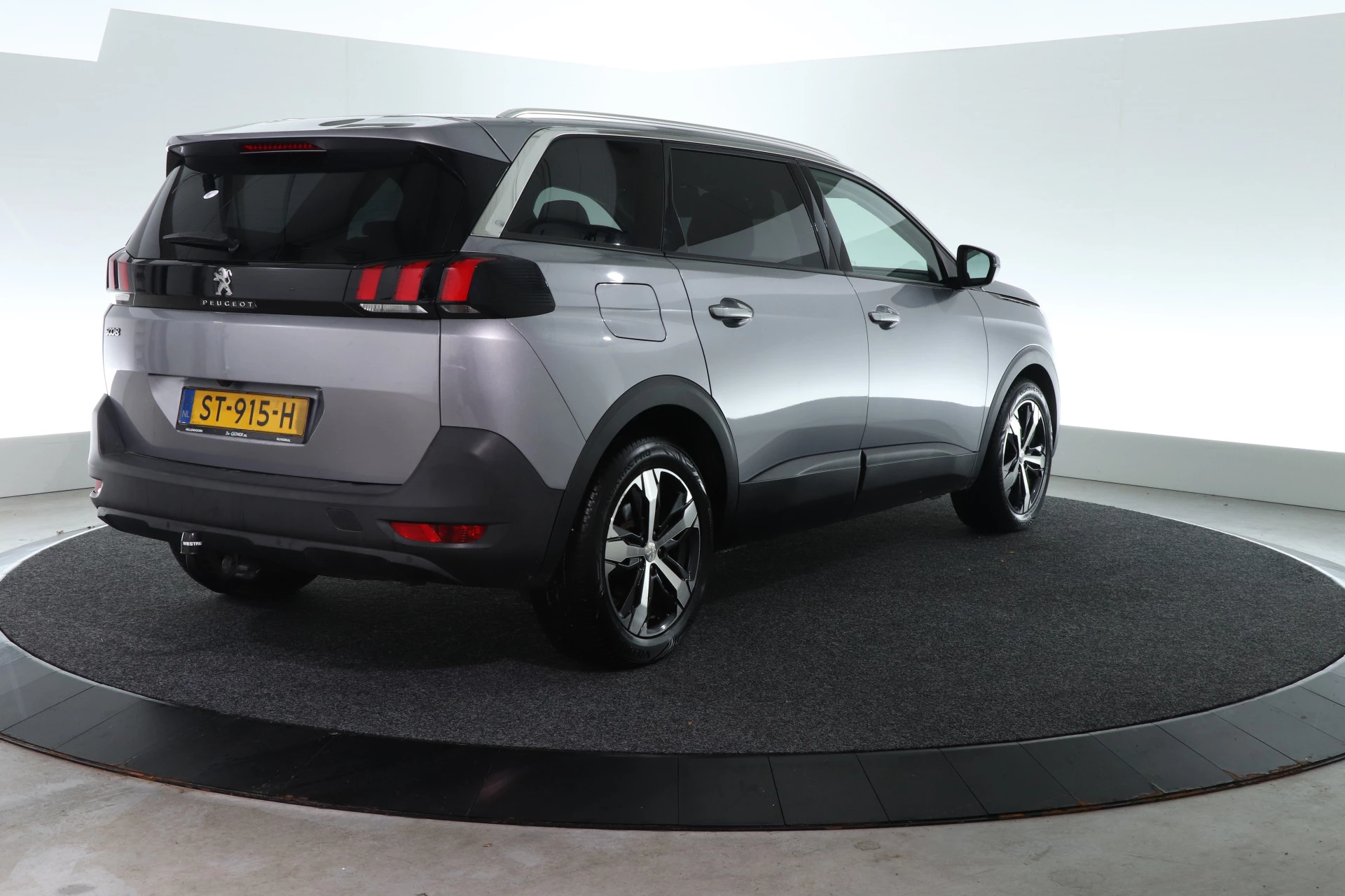 Hoofdafbeelding Peugeot 5008