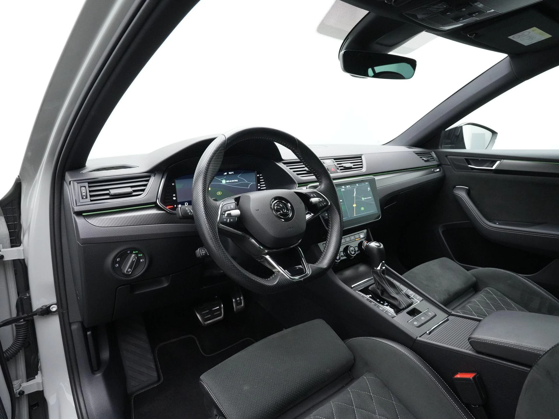Hoofdafbeelding Škoda Superb