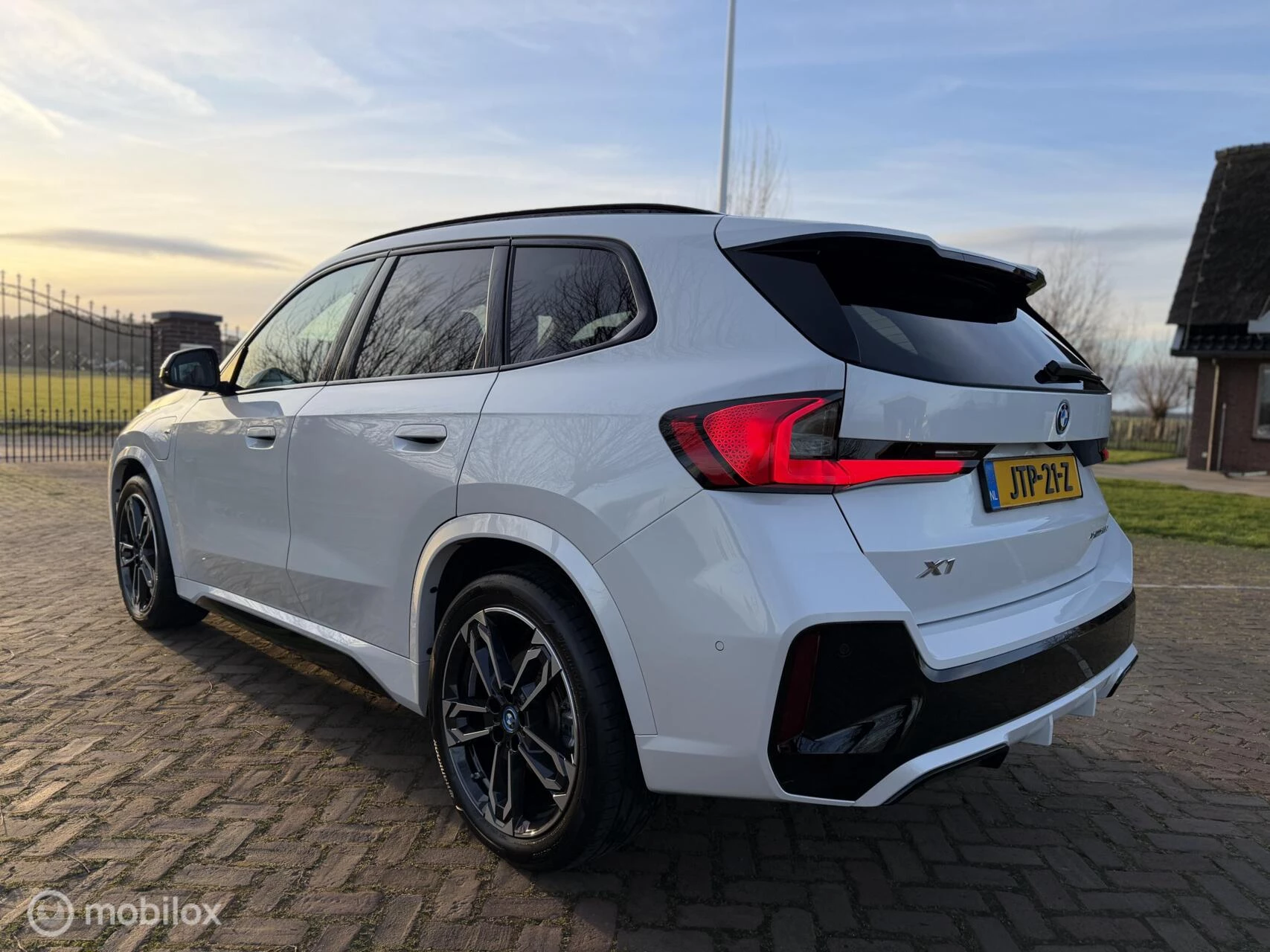 Hoofdafbeelding BMW X1