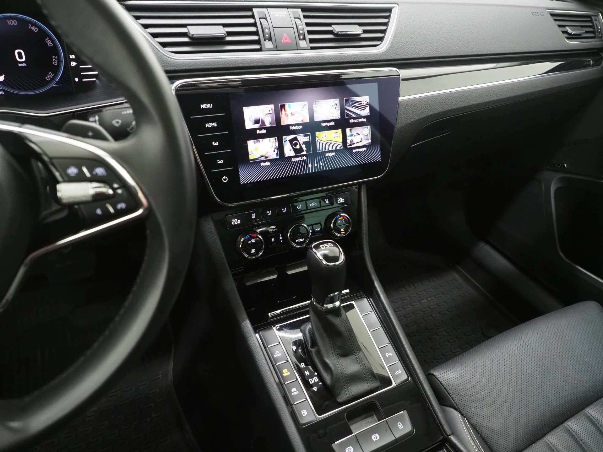 Hoofdafbeelding Škoda Superb