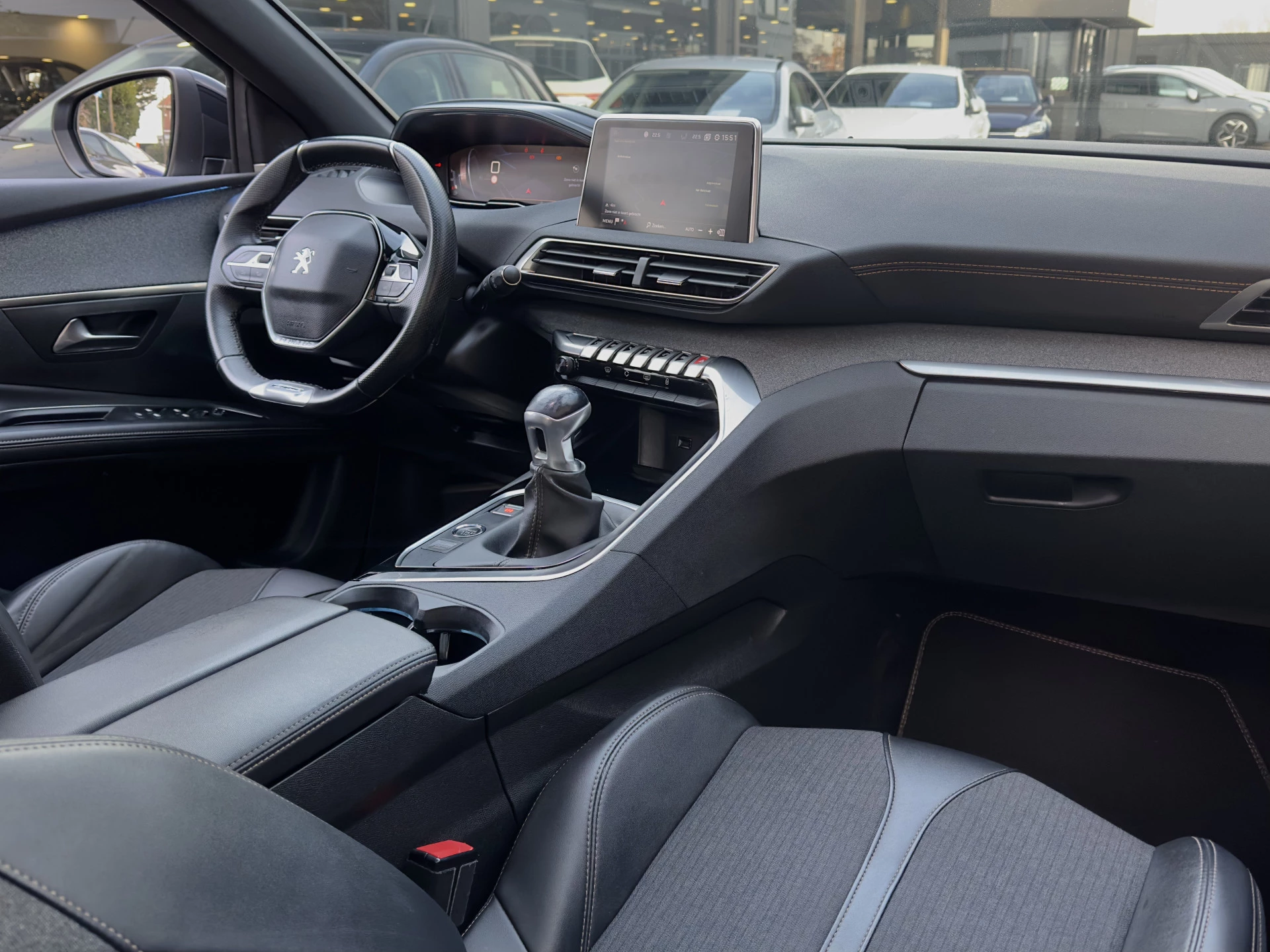 Hoofdafbeelding Peugeot 5008