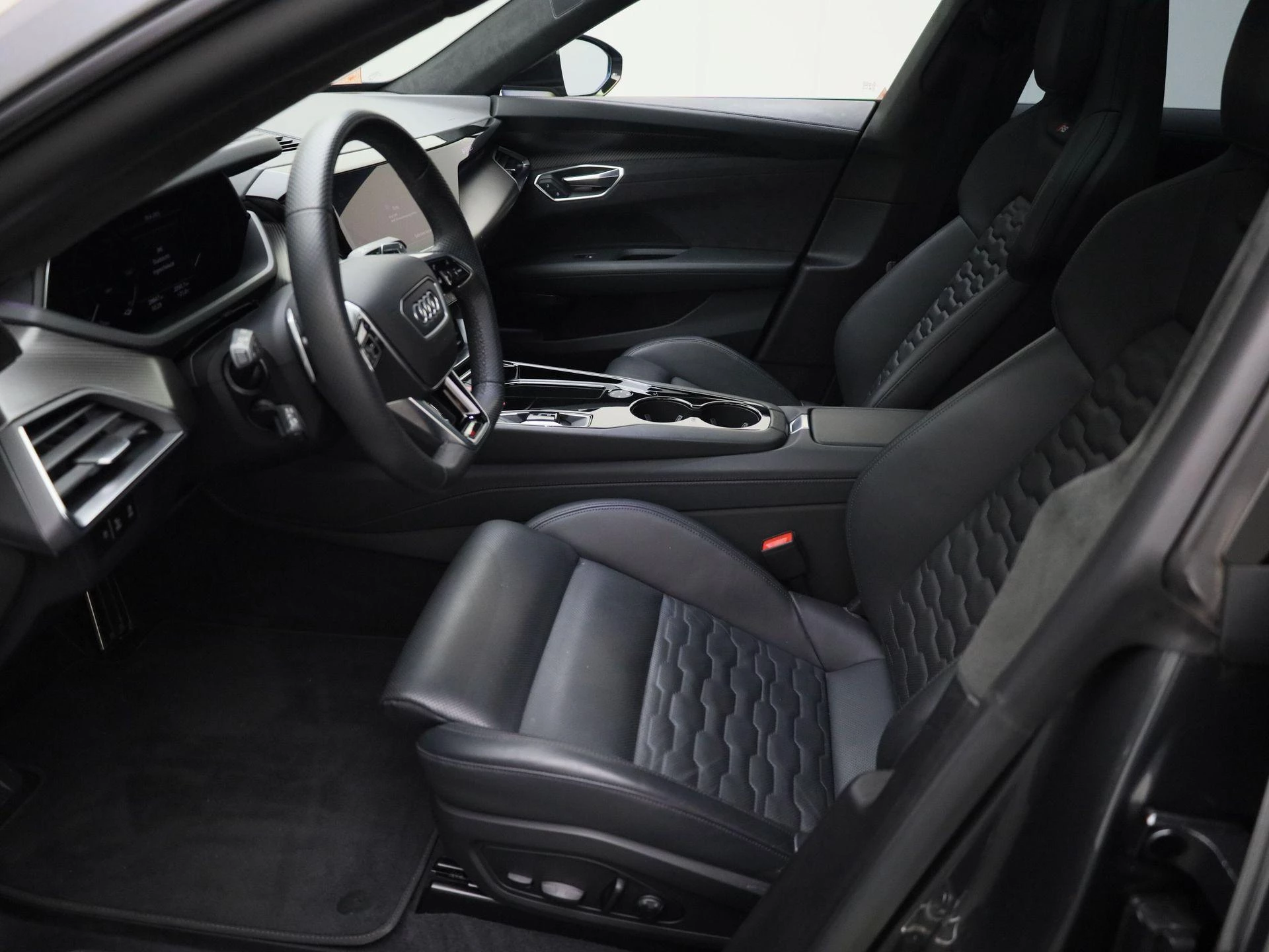 Hoofdafbeelding Audi e-tron GT