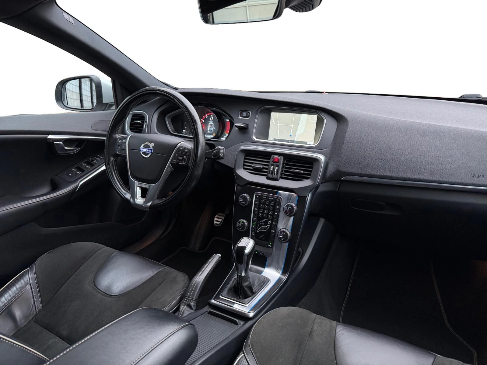 Hoofdafbeelding Volvo V40