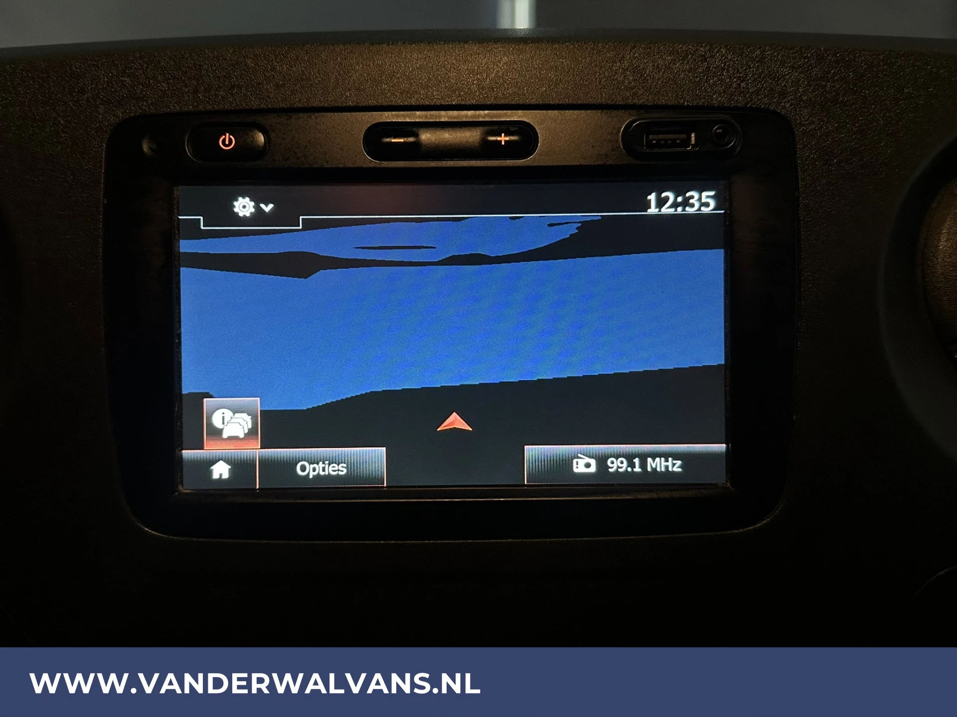 Hoofdafbeelding Opel Movano