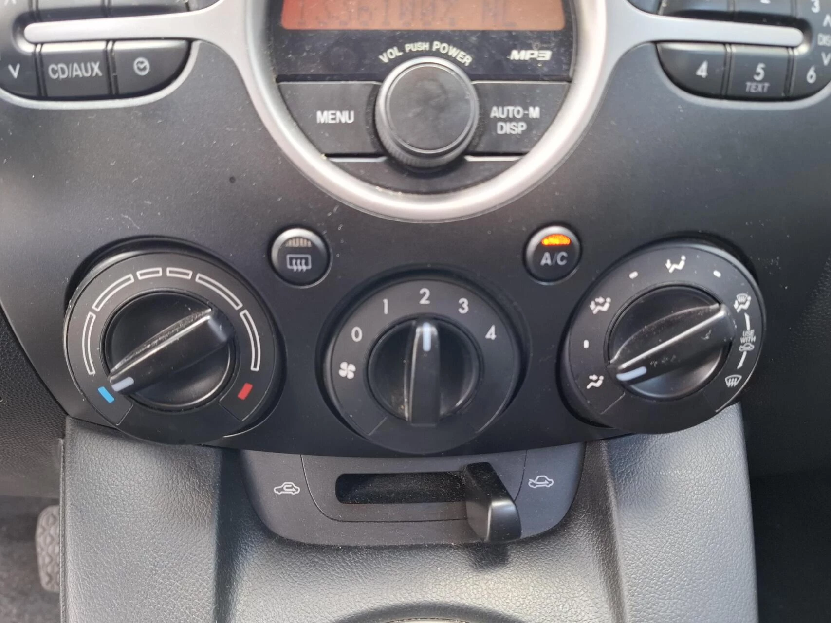 Hoofdafbeelding Mazda 2
