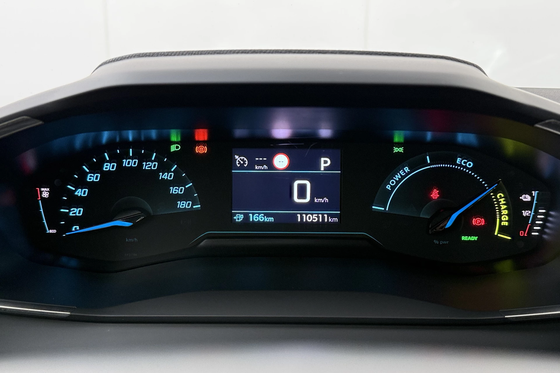 Hoofdafbeelding Peugeot e-208