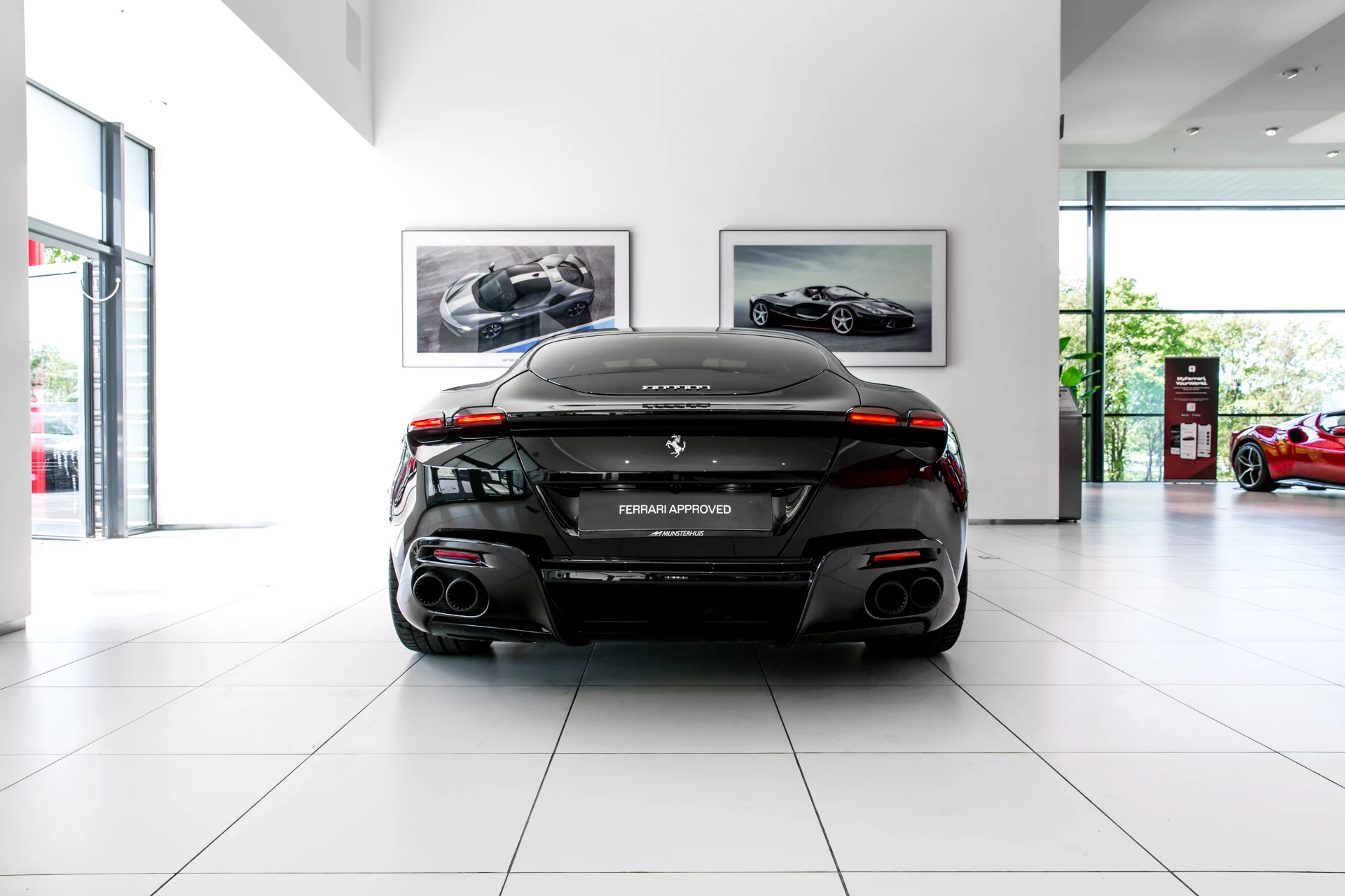 Hoofdafbeelding Ferrari Roma