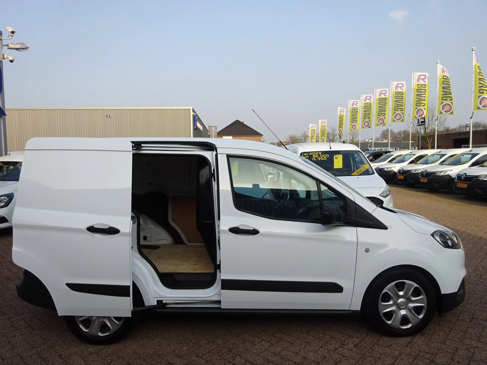 Hoofdafbeelding Ford Transit Courier