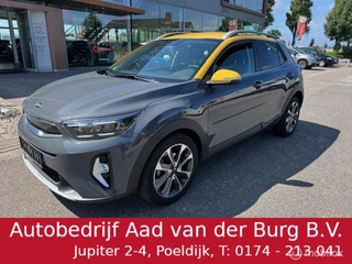 Kia Stonic 1.0T MHEV GT-Line Automaat  Luxe GT-Line uitvoering ,  Stoel & Stuur verwarming  , Dodehoek detectie , Smartkey enrty , Navigatie , Camera , Parkeerhulp Voor & Achter , Two tone , Priveglas ,Keyless