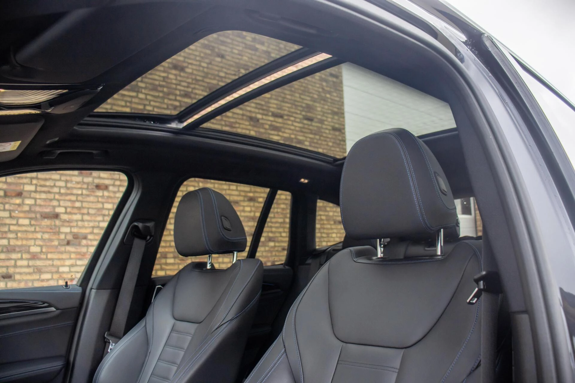 Hoofdafbeelding BMW iX3