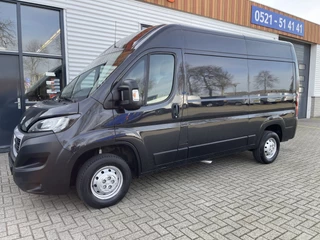 Hoofdafbeelding Peugeot Boxer Peugeot Boxer 335 2.2 BlueHDi 165pk L2H2 Premium / vaste prijs rijklaar € 16.950 ex btw / lease vanaf € 285 / airco / cruise / navigatie / euro 6 / bpm vrij / trekhaak 2500 kg !