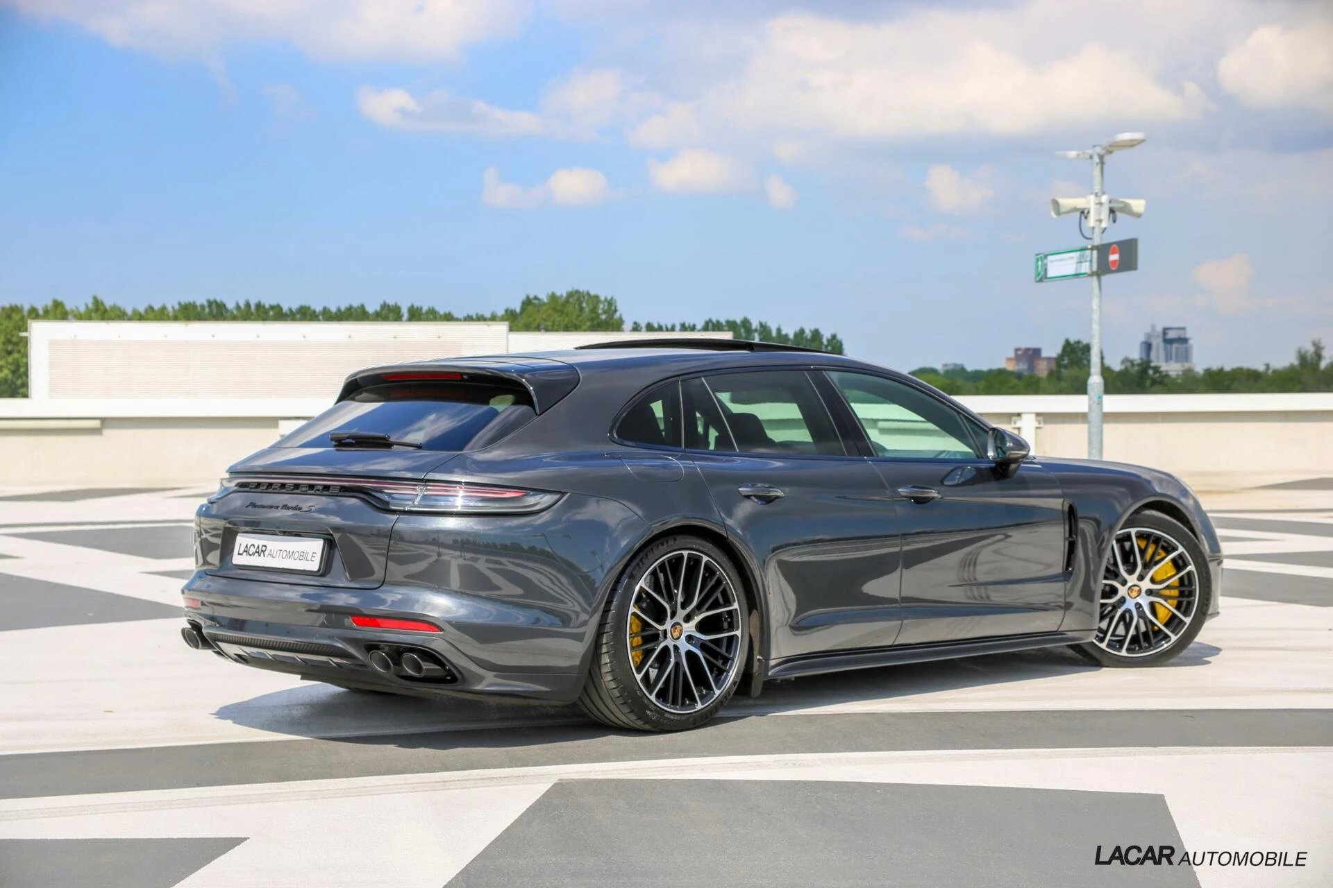 Hoofdafbeelding Porsche Panamera