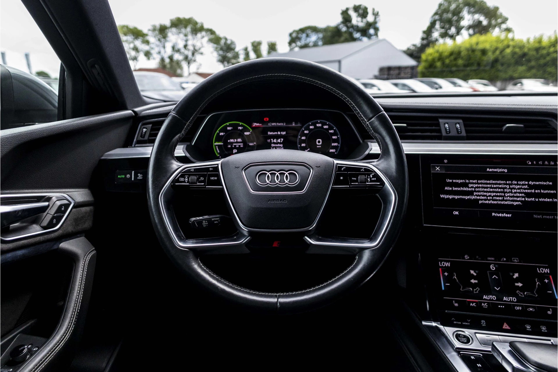 Hoofdafbeelding Audi e-tron