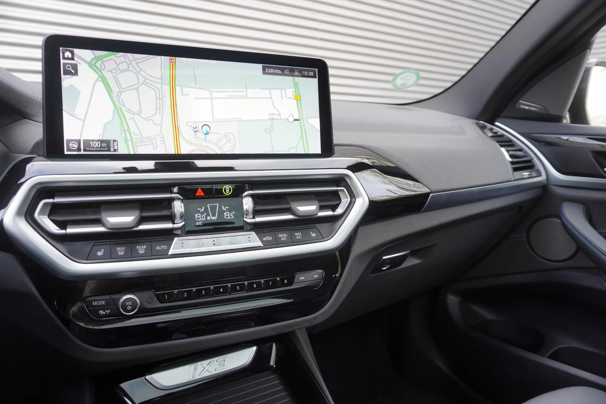 Hoofdafbeelding BMW iX3