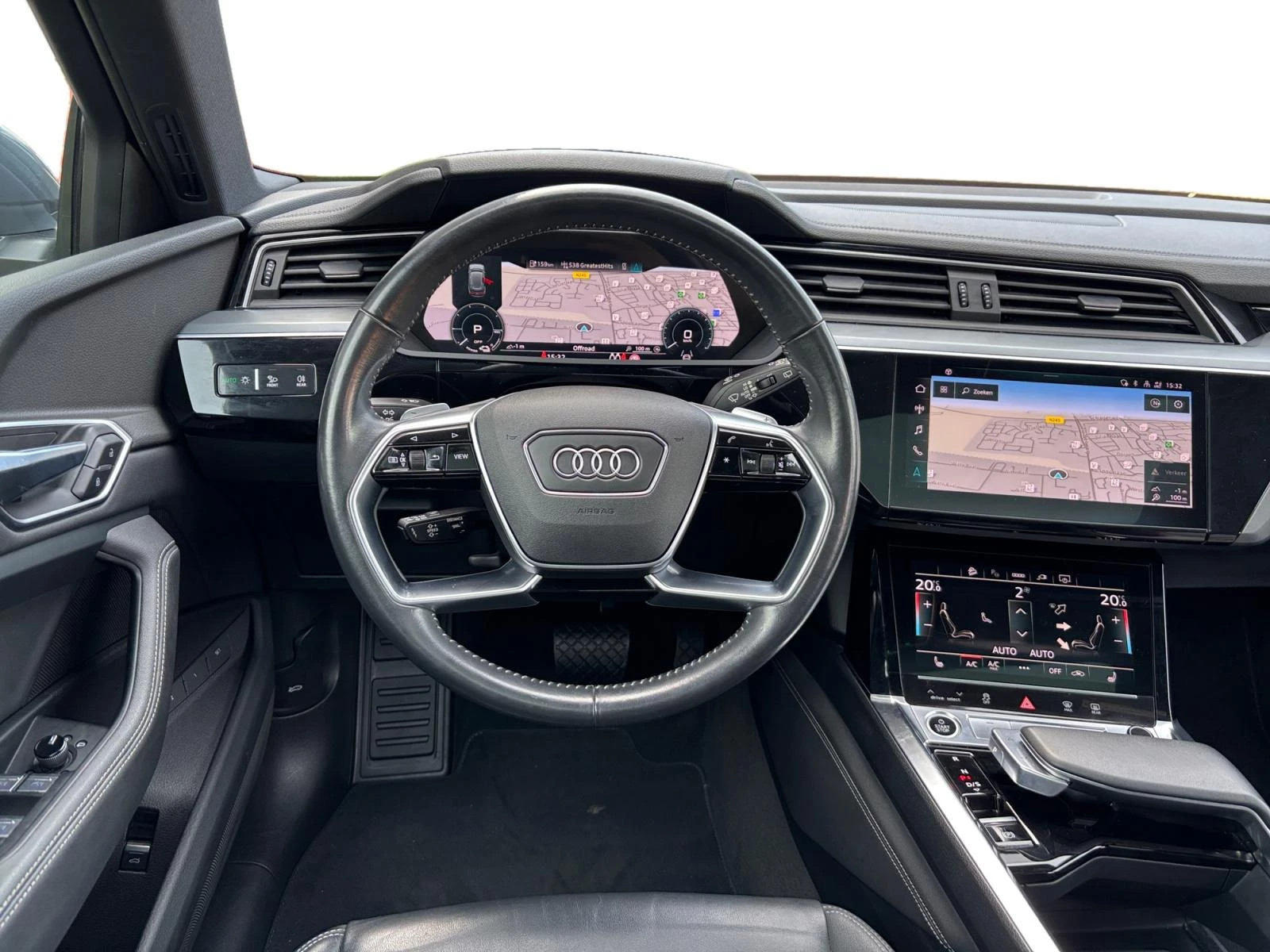 Hoofdafbeelding Audi e-tron