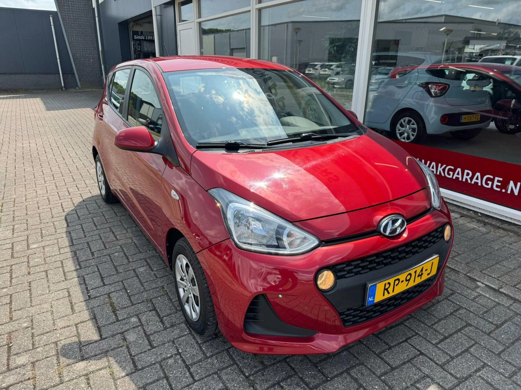 Hoofdafbeelding Hyundai i10